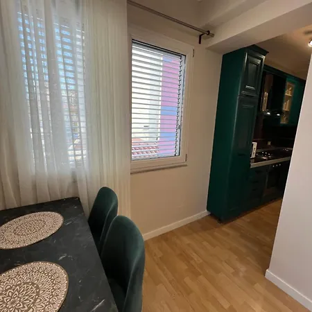 Leti Pazari I Ri Apartment